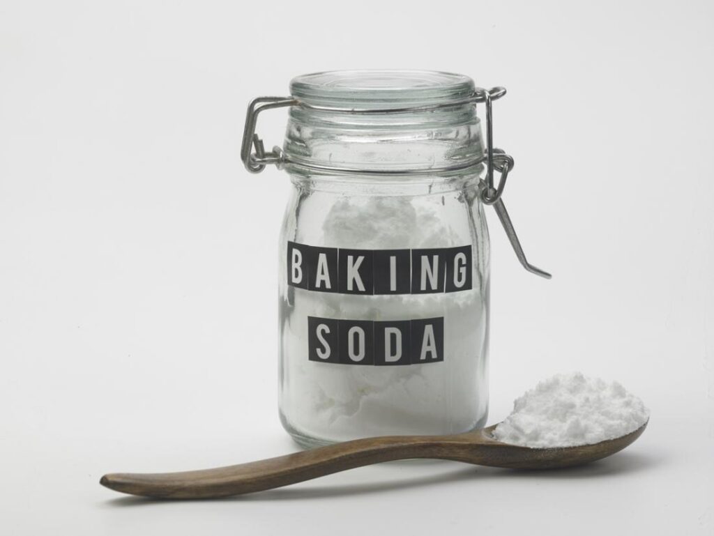 baking soda for teeth whitening