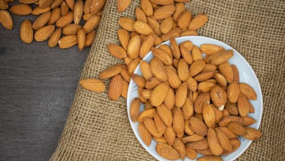 brown-almond-nuts-on-white-plate-3997459 (1)
