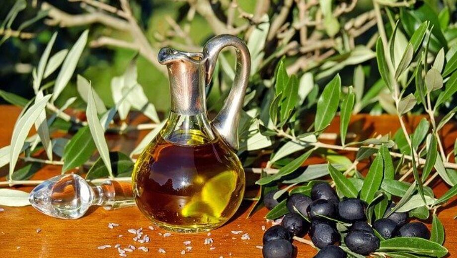 olive-oil-1596639_640 (1)