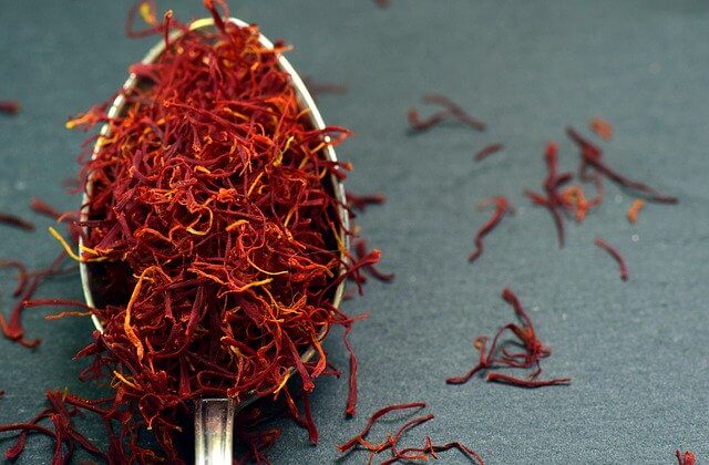 saffron for face mask