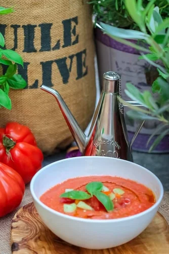 Remedies and Benefits of Grapes for Skin 3 Tomato Soup