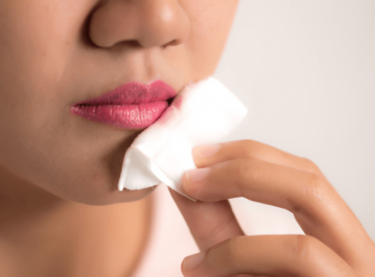 Easy Tips To Remove Matte Lipstick! All Beauty Hacks