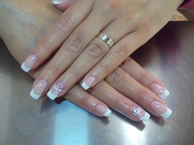 gel nail extensions