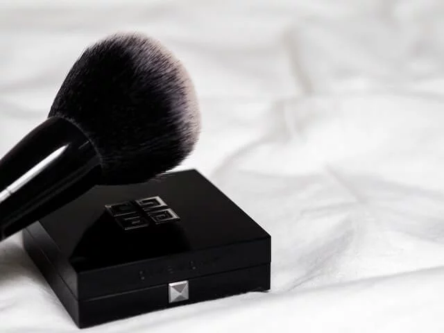 stippling brush for blush