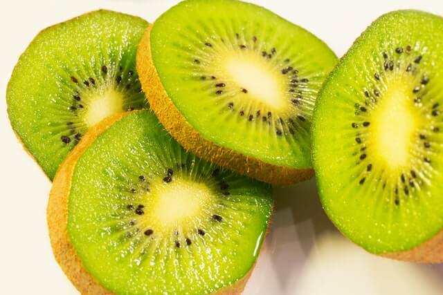 health benefits of kiwi for skin