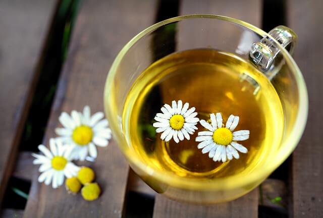 benefits of chamomile oil 