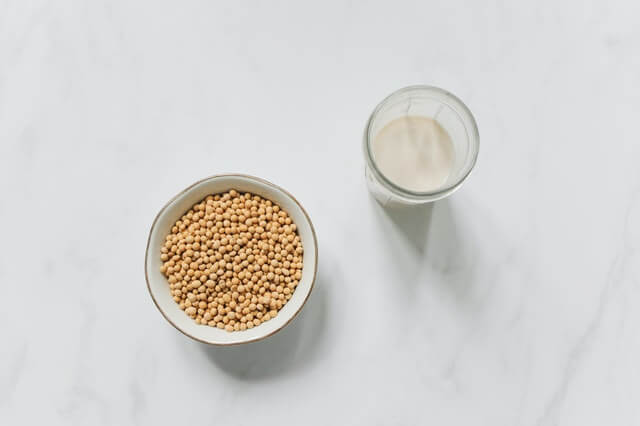 is soy milk good for hair?