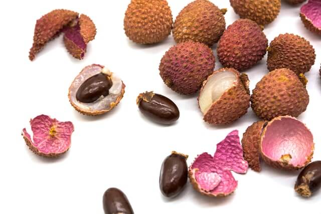 lychee benefits for skin