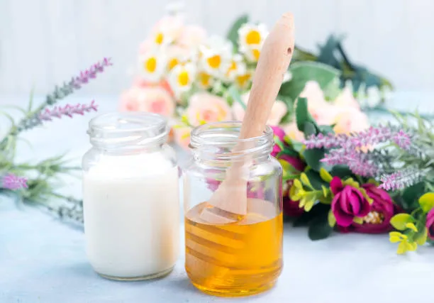 How to Use Milk and Honey Face Mask? 1 milk and honey hair mask