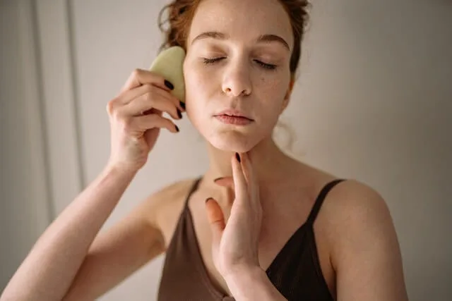 7 Relaxing Benefits of Gua Sha 1 gua sha tools