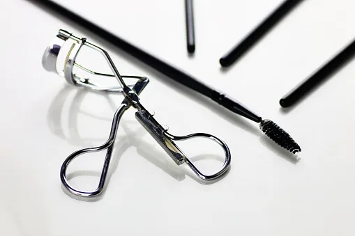 How to Curl Eyelashes Like a Pro? 1 how to curl eyelashes